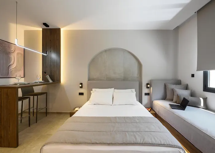 Loena Luxury Suites